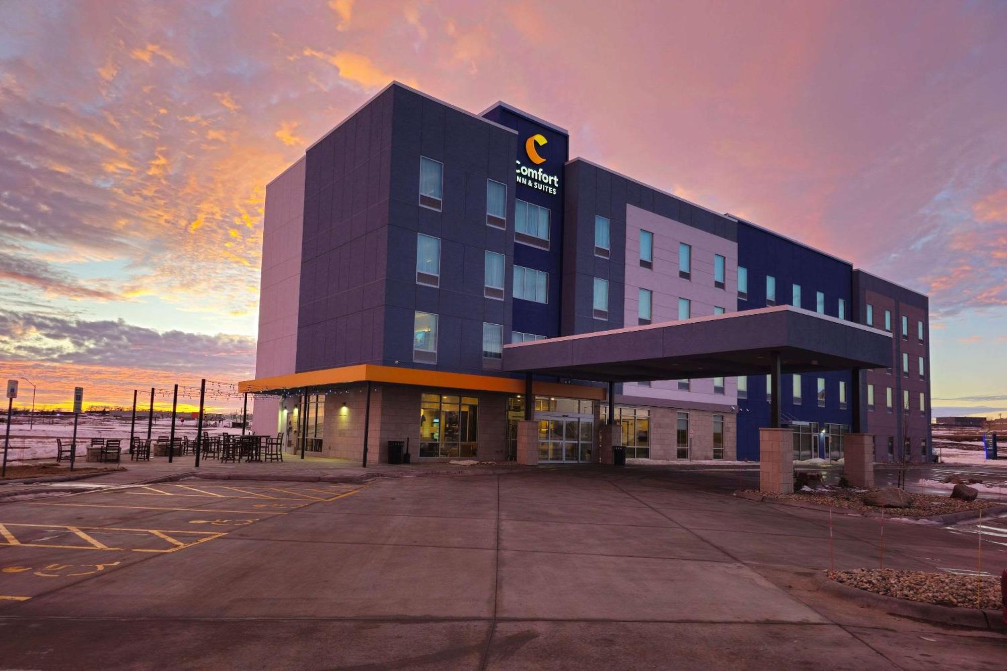 Comfort Inn & Suites At Sanford Sports Complex Sioux Falls Exterior foto